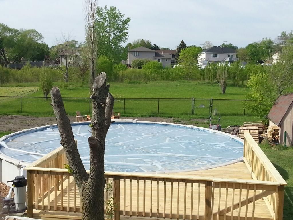 24 ft diameter pool